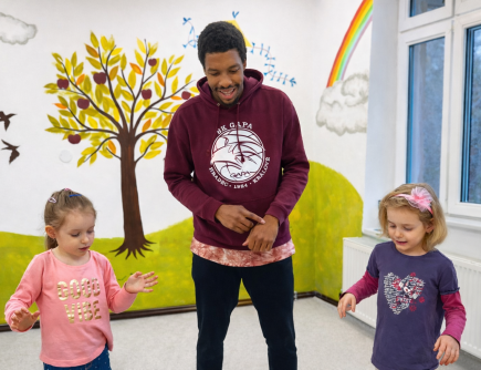 Rodilý mluvčí už od 3 let? Ano! A víte proč?